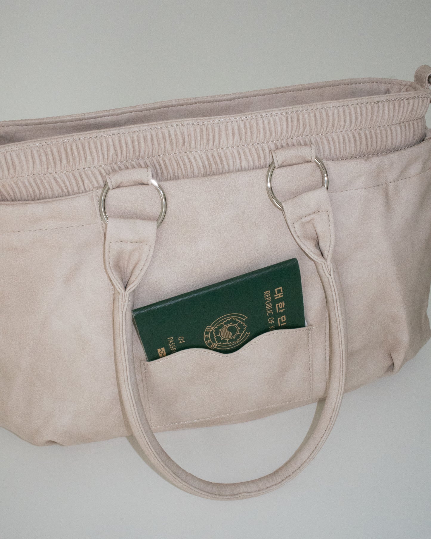 PIERCED BOXER BAG sand