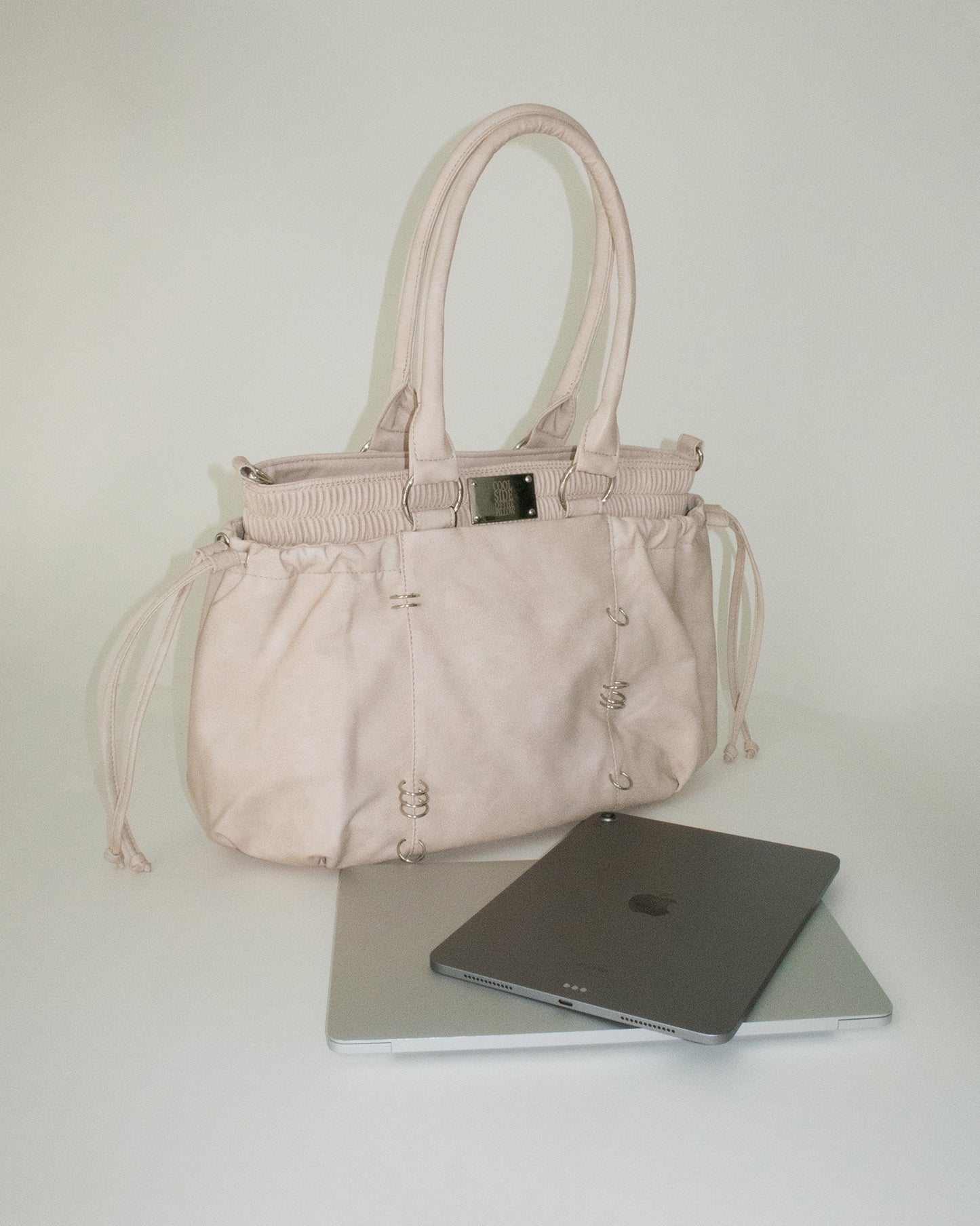 PIERCED BOXER BAG sand