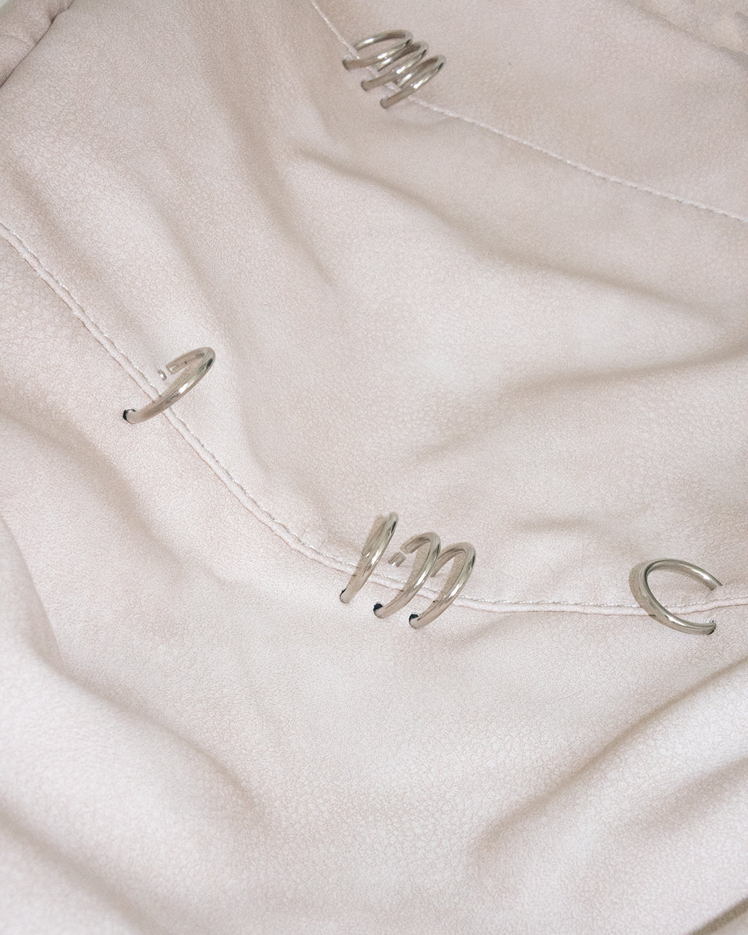 PIERCED BOXER BAG sand