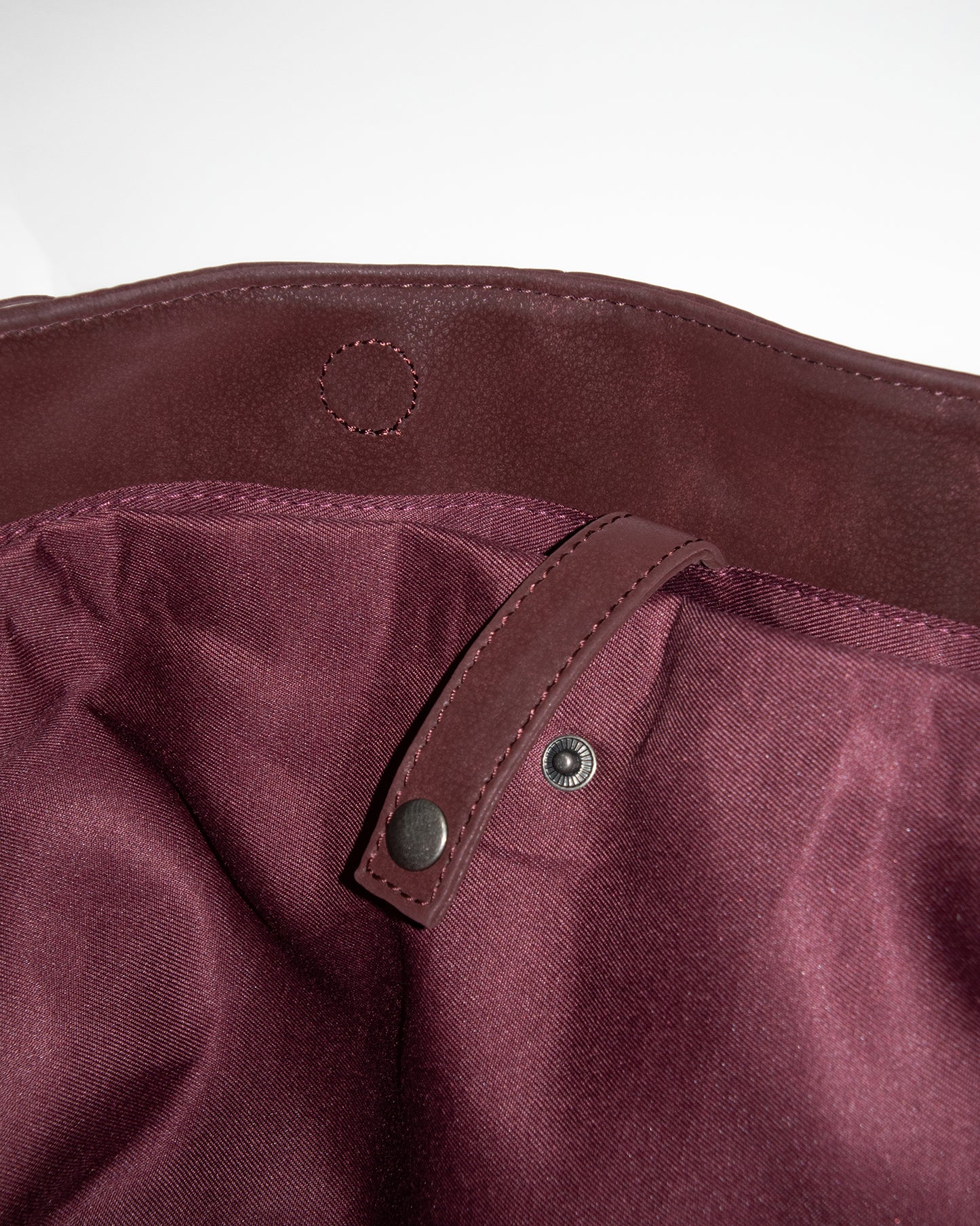 HARNESS MAXI TOTE port wine