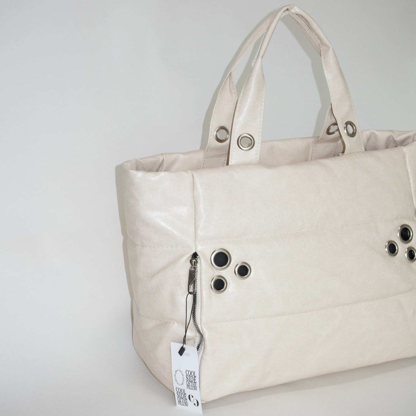 MY EYELET TRAVEL BAG cream