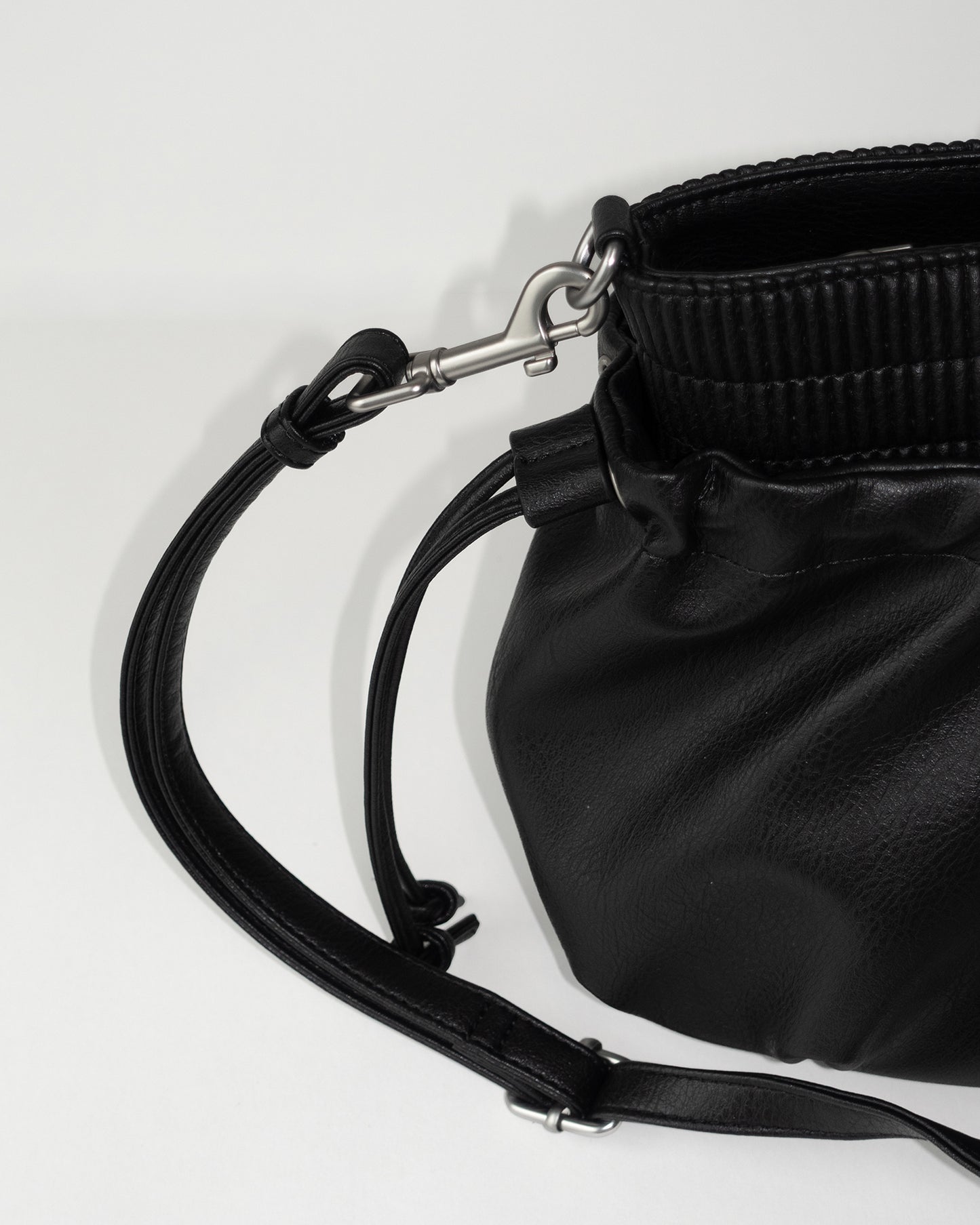 PIERCED BOXER LOW black