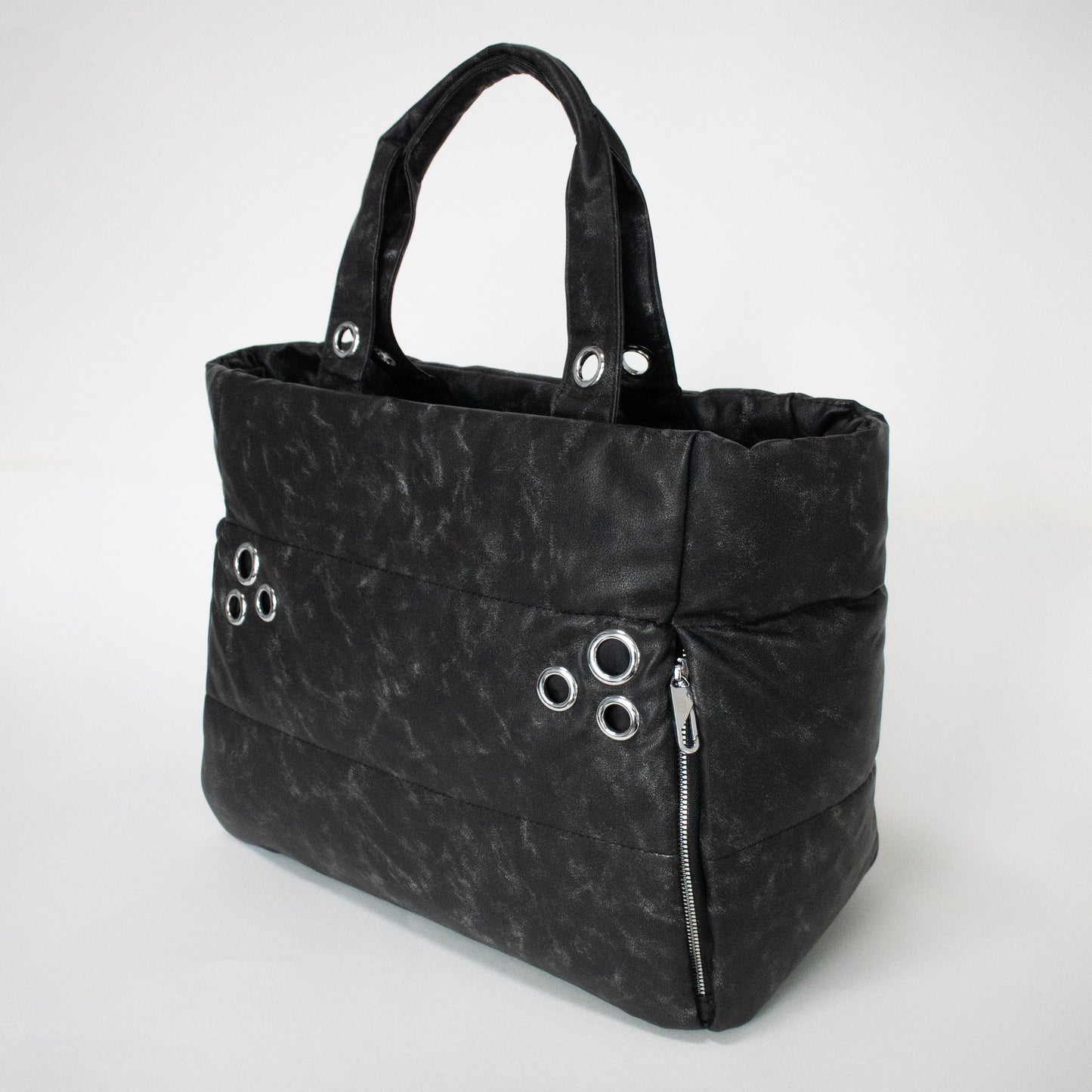 MY EYELET TRAVEL BAG ash black