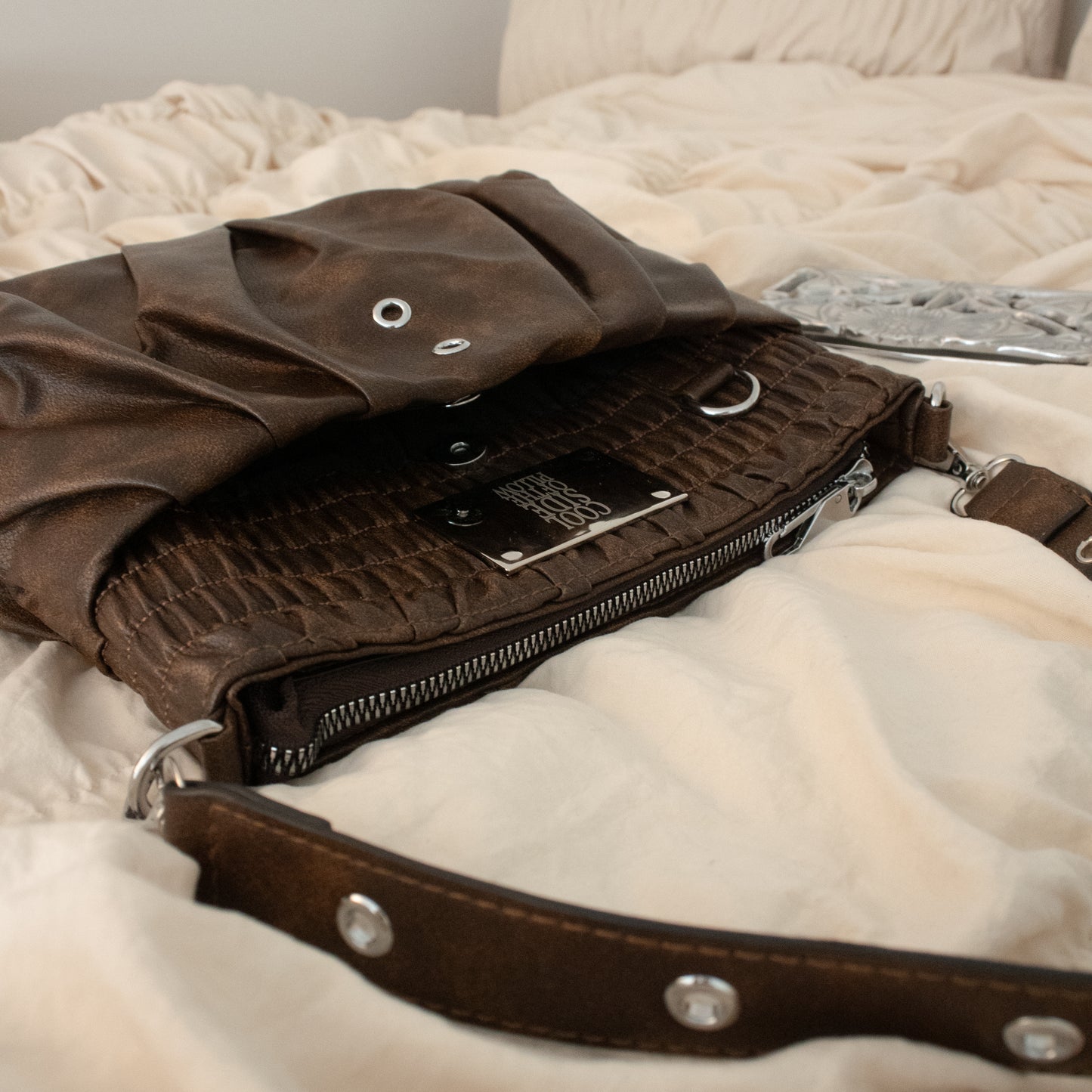 THE BOXER BAG brown